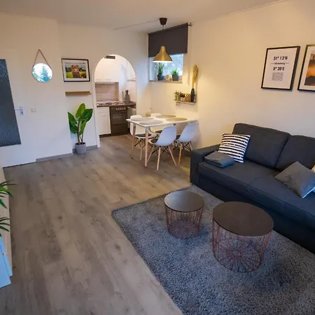 Moderne Snow & Bike 2-4 Personen Direkt Am Skilift Und In Der Naehe Des Bikeparks Appartement Winterberg